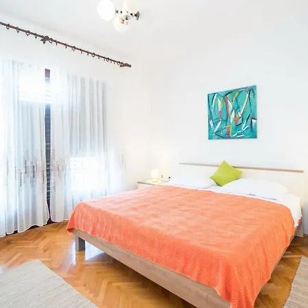 Maria-350m From Beach * Supetar